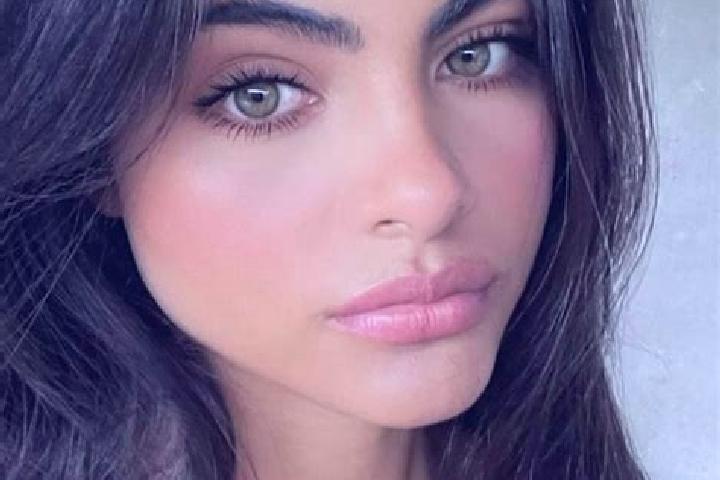 Chloe, 30, a brunette green-eyed caucasian companion based in Goniri. Offering 69, Domination, Party Girl. Available for incall and outcall, day and evening ...
