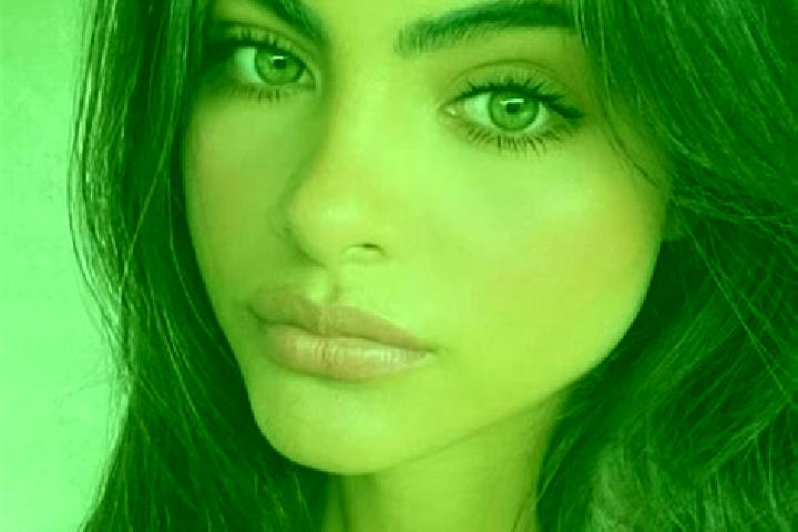 Chloe, 30, a red green-eyed indian companion based in Castleridge. Offering Deep French Kissing, Prostate Massage, Erotic Massage. Available for incall and o...