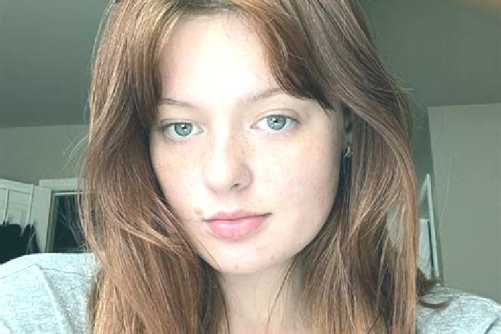 Chloe, 30, a red hazel-eyed indian companion based in Hipona. Offering Duos, A-Level, Party Girl, Massage. Available for incall and outcall, overnight bookin...