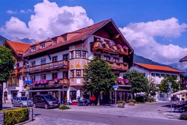 Chloe, 30 — Escort in Garmisch-Partenkirchen, Germany