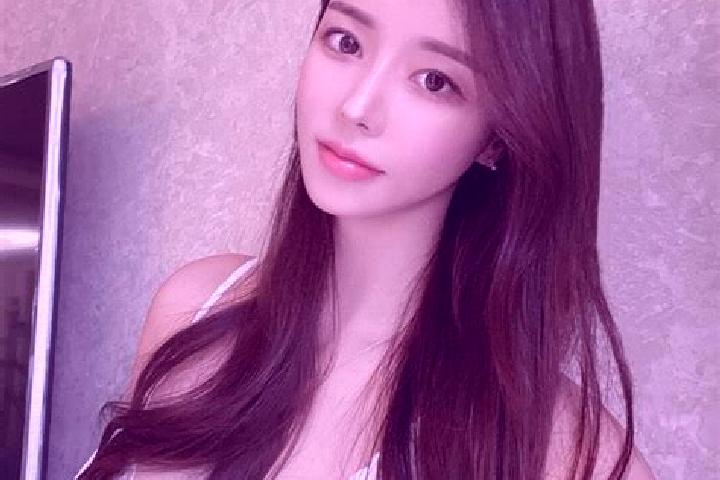 Chloe, 30 — Escort in Huxu, China