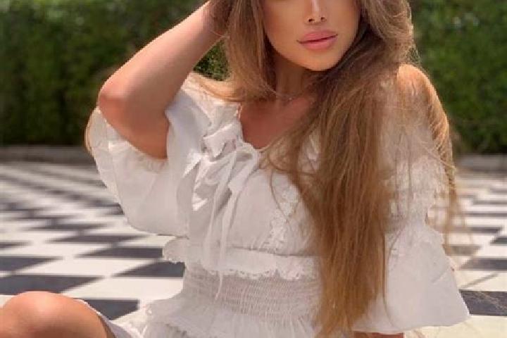 Chloe, 30 — Escort in Nizhneyansk, Russia