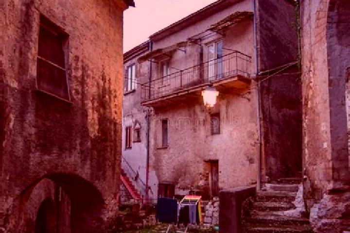 Chloe, 30 — Escort in Pietramelara, Italy