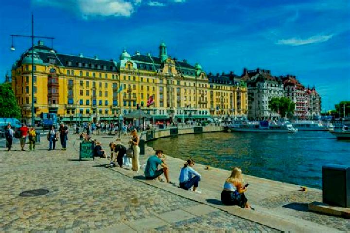 Chloe, 30 — Escort in St Lars, Sweden