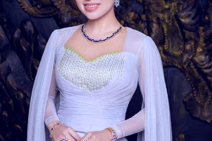 Chloe, 30 — Escort in Ye Su, Myanmar