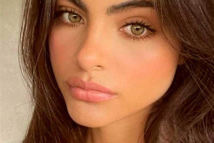 Chloe, 31, a black hazel-eyed latina companion based in Sa Dec. Offering Roleplay, Striptease, Fetish, Dinner Date, CIM. Available for incall and outcall, da...