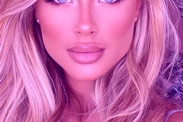 Chloe, 31, a blonde hazel-eyed latina companion based in Siumate. Offering Erotic Massage, CIM, OWO, Roleplay. Available for incall and outcall, overnight bo...