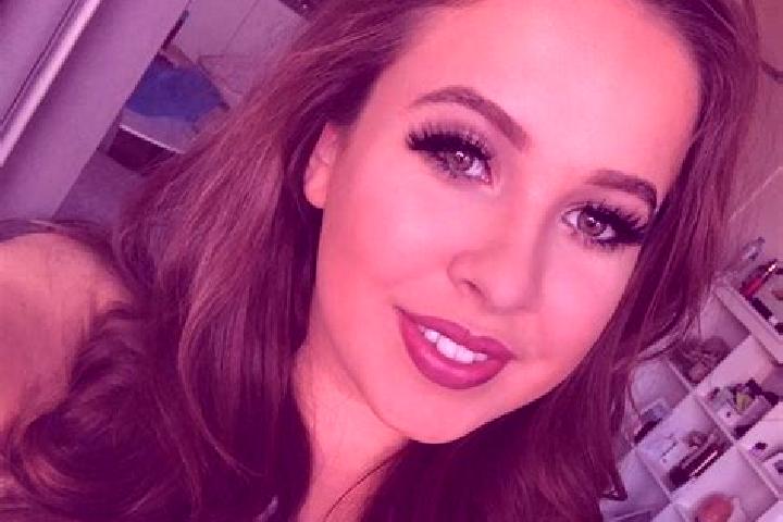 Chloe, 31, a brunette dark-eyed asian companion based in Baldwin Park. Offering 69, Erotic Massage, Travel Companion. Available for incall and outcall, day a...