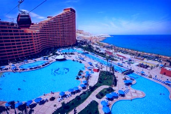 Chloe, 31 — Escort in Ain Sukhna, Egypt