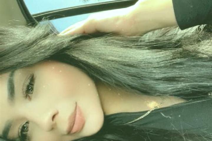 Chloe, 31 — Escort in Clarissa, United States