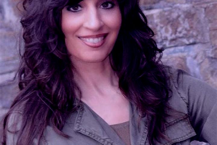 Chloe, 31 — Escort in Hildebran, United States