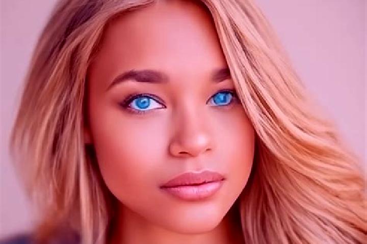 Chloe, 32, a dark blonde blue-eyed latina companion based in Vela. Offering Duos, OWO, Overnight, CIM. Available for incall and outcall, day and evening dates.