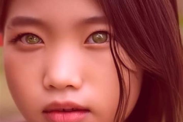 Chloe, 32, a dark blonde green-eyed asian companion based in Inchenhofen. Offering GFE, Duos. Available for incall and outcall, overnight bookings available.