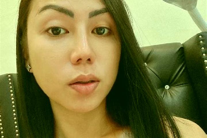 Chloe, 32, a red dark-eyed asian companion based in Hongguan. Offering Striptease, Domination. Available for incall and outcall, day and evening dates.