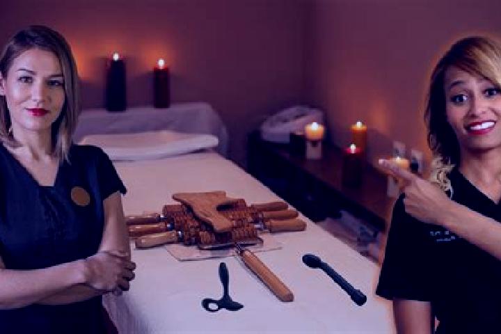 Chloe, 32, a red green-eyed mediterranean companion based in Huanuco. Offering Massage, Prostate Massage, Fetish, Girlfriend Experience. Available for incall...