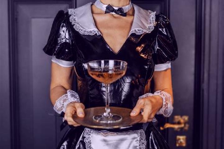 Chloe, 32, a red grey-eyed latina companion based in Tribuswinkel. Offering Massage, Striptease, Domination, Roleplay, BDSM. Available for incall and outcall...