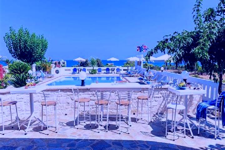 Chloe, 32 — Escort in Adelianos Kampos, Greece