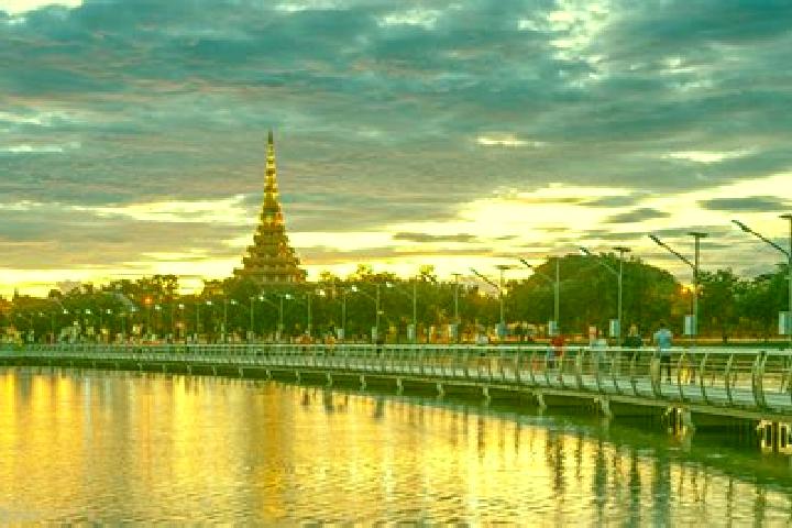 Chloe, 32 — Escort in Bueng Samakkhi, Thailand