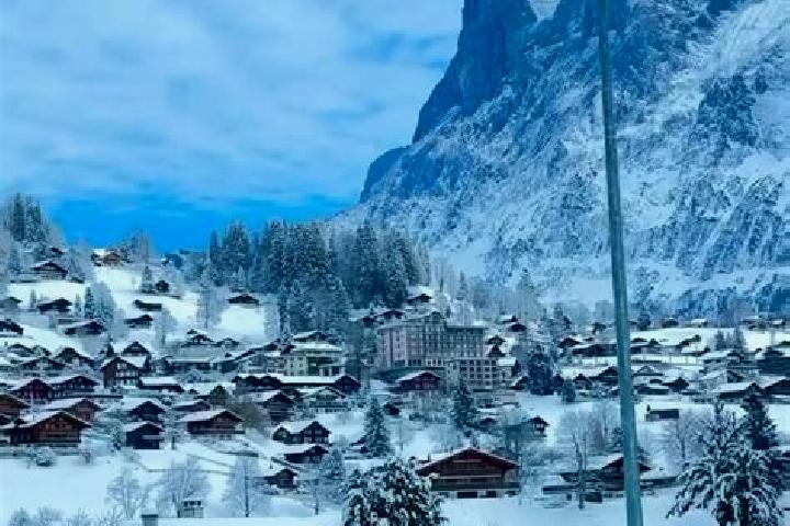 Chloe, 32 — Escort in Kirchleerau, Switzerland
