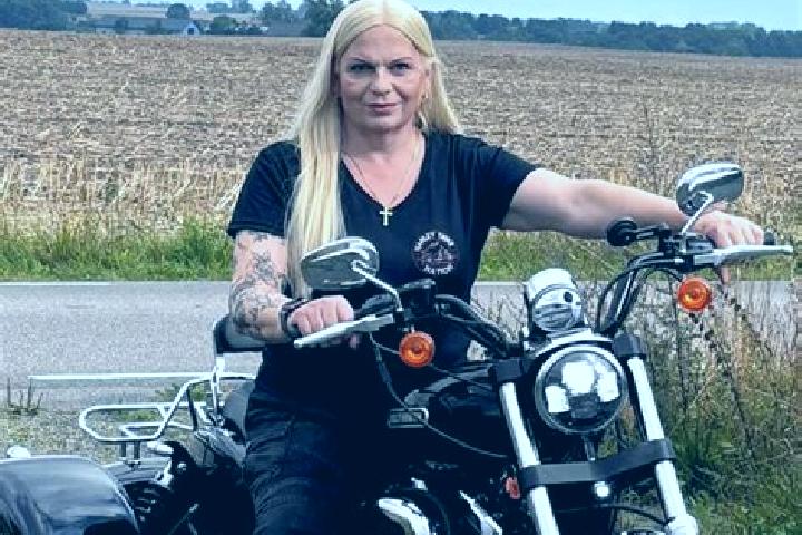 Chloe, 32 — Escort in Koepingebro, Sweden
