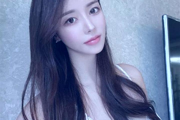 Chloe, 32 — Escort in Tangzhang, China