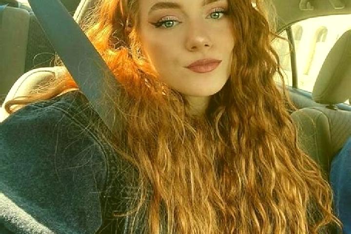 Chloe, 33, a auburn amber-eyed caucasian companion based in Rankus. Offering OWO, 69, BDSM. Available for incall and outcall, day and evening dates.