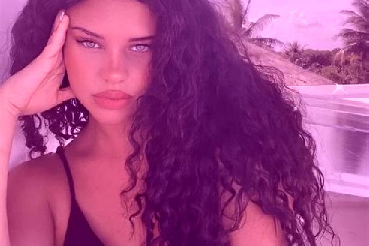 Chloe, 33, a black grey-eyed latina companion based in Vosselare. Offering Party Girl, Duos, Tantra, Girlfriend Experience. Available for incall and outcall,...