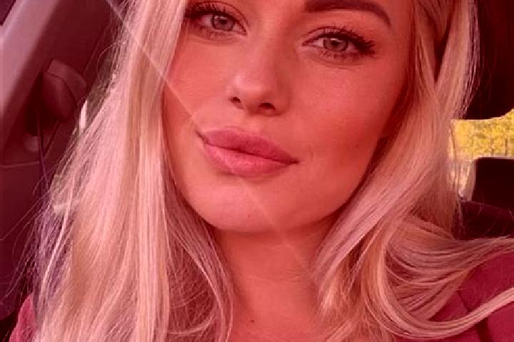 Chloe, 33, a blonde hazel-eyed asian companion based in Kelechyn. Offering Couples, GFE, Domination, Overnight, Prostate Massage. Available for incall and ou...