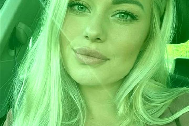 Chloe, 33, a blonde hazel-eyed mixed companion based in Rendessytelep. Offering Striptease, Massage, Travel Companion. Available for incall and outcall, over...