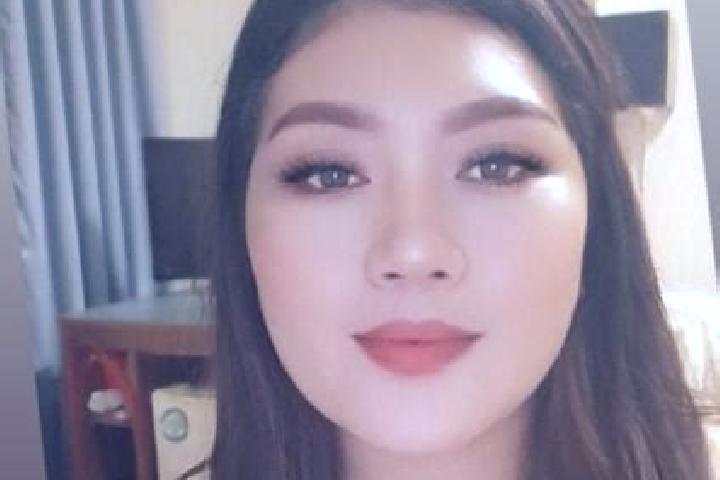 Chloe, 33, a dark blonde amber-eyed asian companion based in Phultala. Offering Girlfriend Experience, Deep French Kissing, Erotic Massage, Domination. Avail...