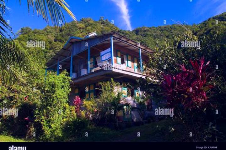 Chloe, 33 — Escort in Berekua, Dominica