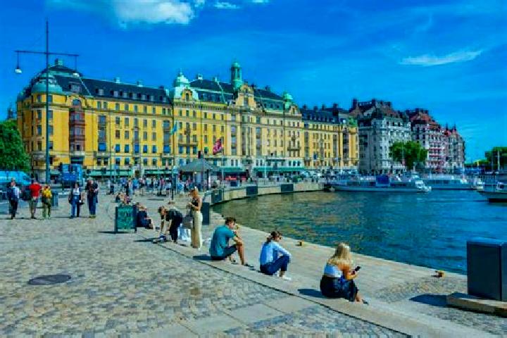 Chloe, 33 — Escort in Enkoeping, Sweden