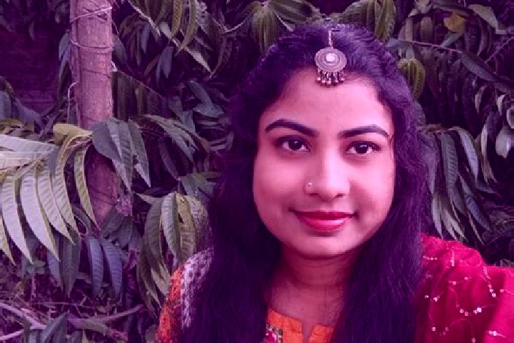 Chloe, 33 — Escort in Parbatipur, India