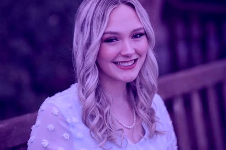 Chloe, 33 — Escort in Talmo, United States
