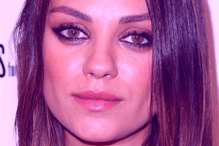 Chloe, 34, a auburn hazel-eyed indian companion based in Nondara. Offering Overnight, BDSM, Domination. Available for incall and outcall, day and evening dates.