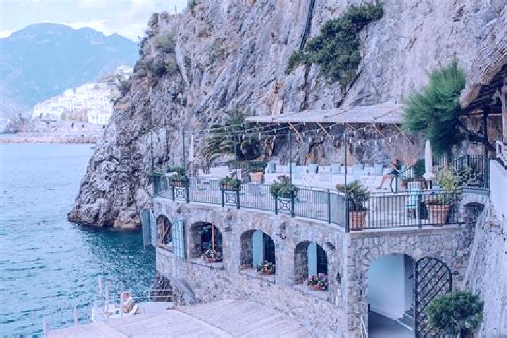 Chloe, 34, a brunette amber-eyed ebony companion based in Lido di Ostia. Offering Deep French Kissing, Striptease, Prostate Massage, Party Girl. Available fo...