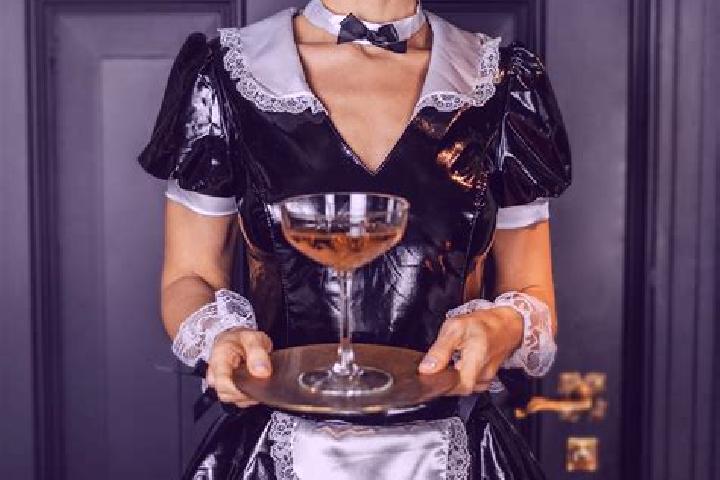 Chloe, 34, a brunette dark-eyed ebony companion based in Courlon-sur-Yonne. Offering Erotic Massage, Domination, Travel Companion. Available for incall and o...