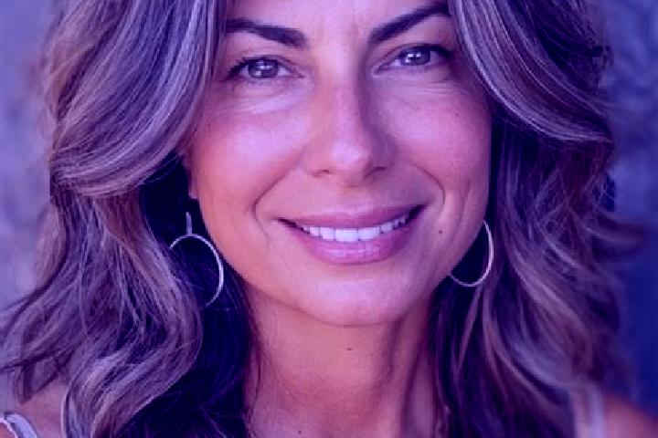 Chloe, 34, a brunette grey-eyed ebony companion based in Nadejkov. Offering BDSM, Striptease, Girlfriend Experience. Available for incall and outcall, day an...