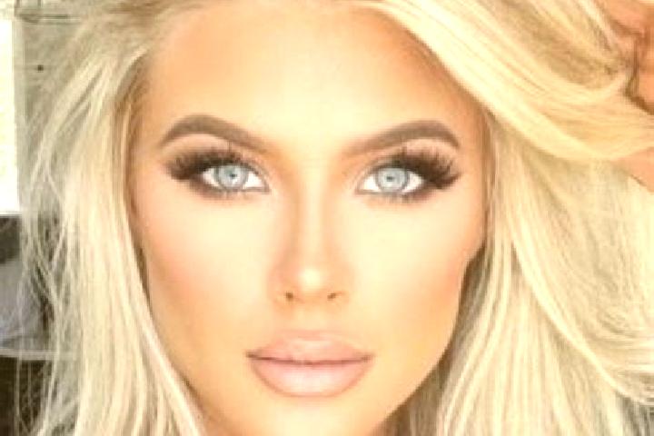 Chloe, 34, a platinum blonde green-eyed latina companion based in Hiragi. Offering Prostate Massage, Erotic Massage, A-Level, 69. Available for incall and ou...