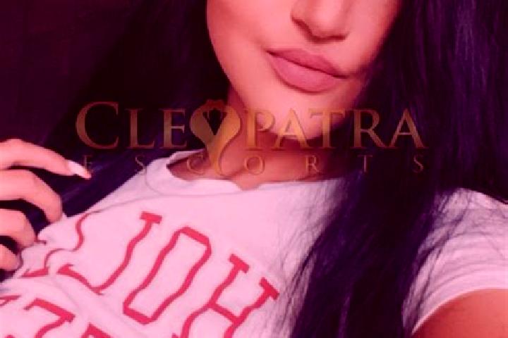 Chloe, 34, a red blue-eyed indian companion based in East Chattanooga. Offering OWO, Tantra, Dinner Date, Prostate Massage, A-Level. Available for incall and...