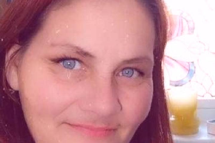 Chloe, 34, a red dark-eyed indian companion based in Coldingham. Offering Girlfriend Experience, OWO, Duos. Available for incall and outcall, day and evening...