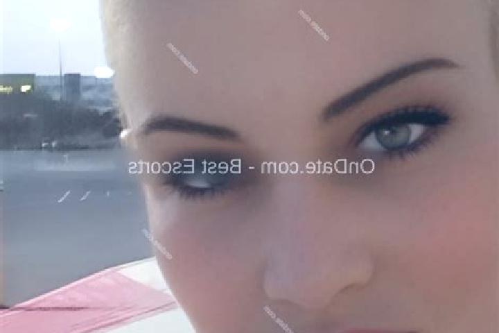Chloe, 34 — Escort in Deltaville, United States