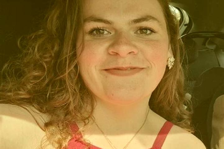 Chloe, 34 — Escort in Haillot, Belgium