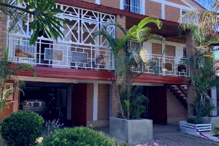 Chloe, 34 — Escort in Ivato, Madagascar