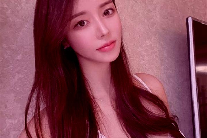 Chloe, 34 — Escort in Lab, China