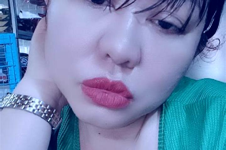 Chloe, 34 — Escort in Maymay, Afghanistan