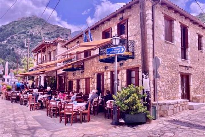 Chloe, 34 — Escort in Mystras, Greece