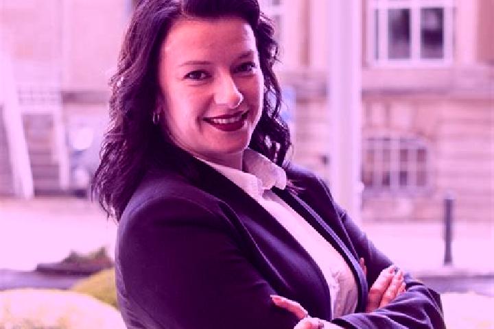 Chloe, 34 — Escort in Pontpierre, France