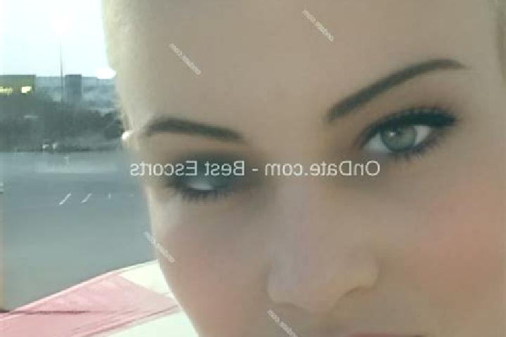 Chloe, 34 — Escort in Situ, China