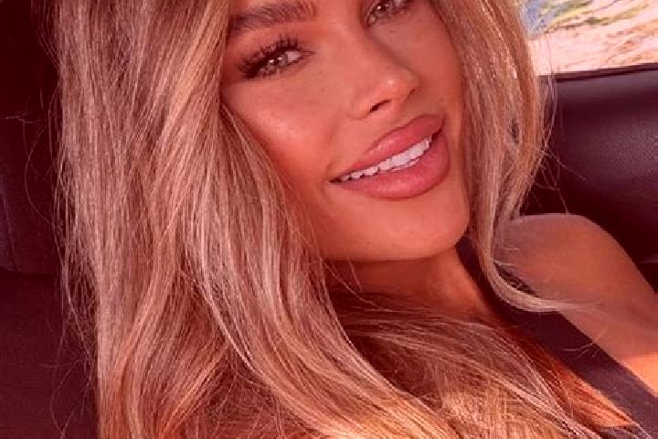 Chloe, 34 — Escort in Westleigh, Australia